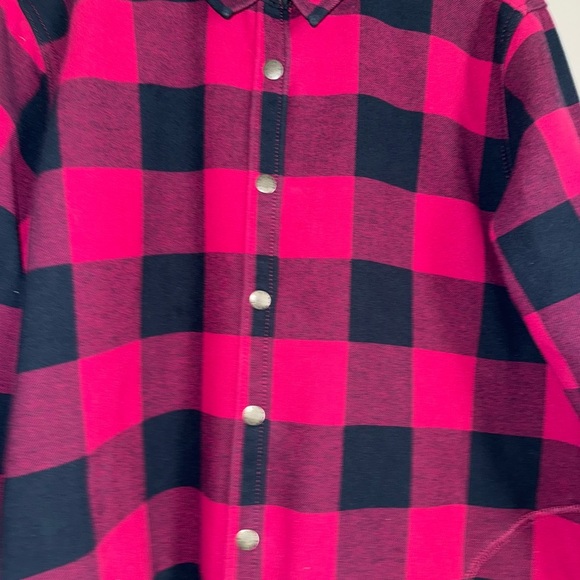 Men’s Orvis plaid Pink and Black Button-Up Shirt - Picture 3 of 6